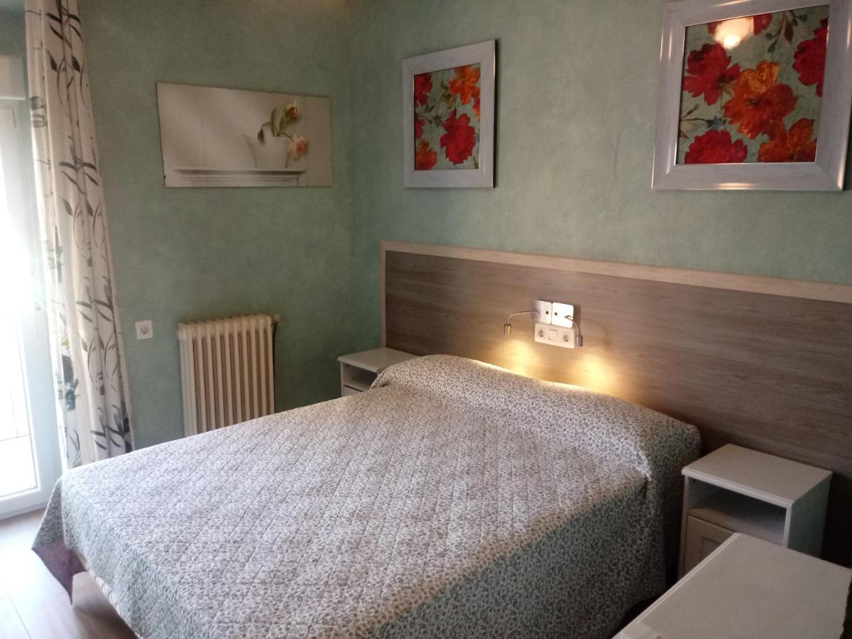 Deluxe Queen Room,1695795898:JPEG